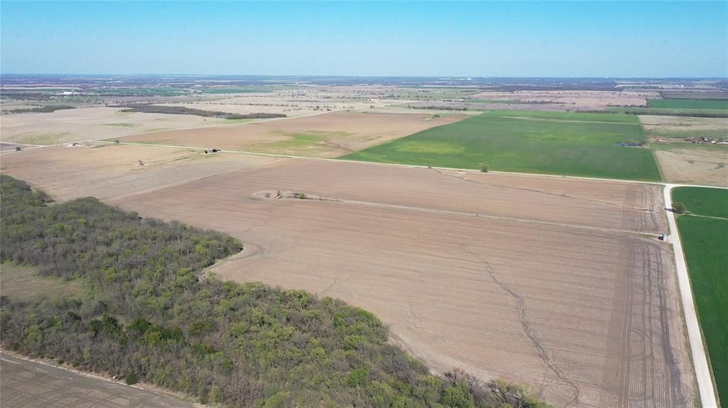 Photo of TBD Macomb Cemetery Road, Whitesboro, TX 76273 (MLS # 21215338)