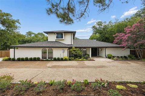 Photo of 700 Crestview Lane, Seagoville, TX 75159 (MLS # 21334538)