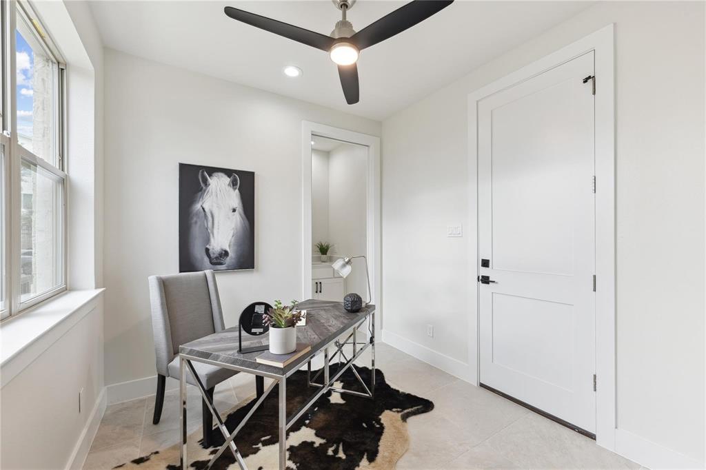 Exposition Park - Residential Lease