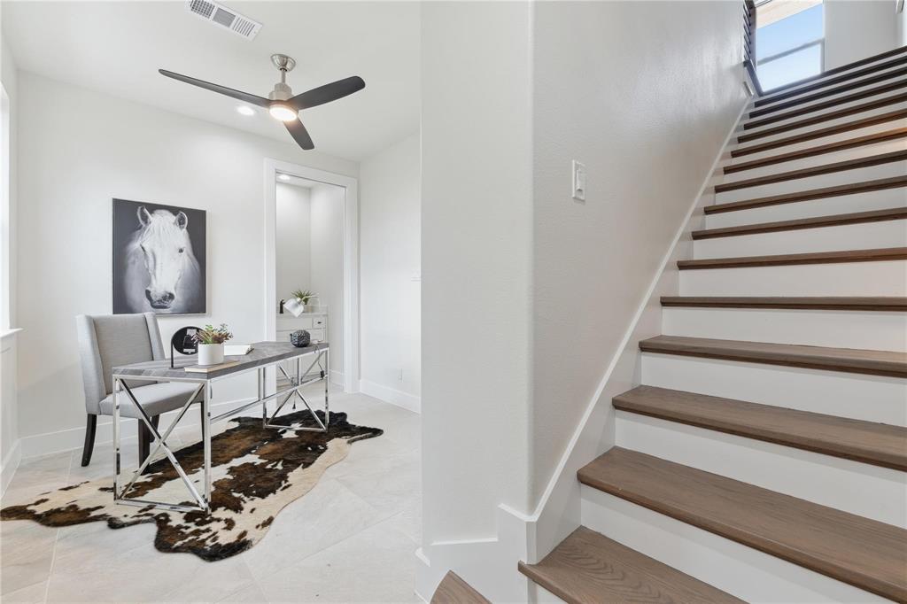 Exposition Park - Residential Lease