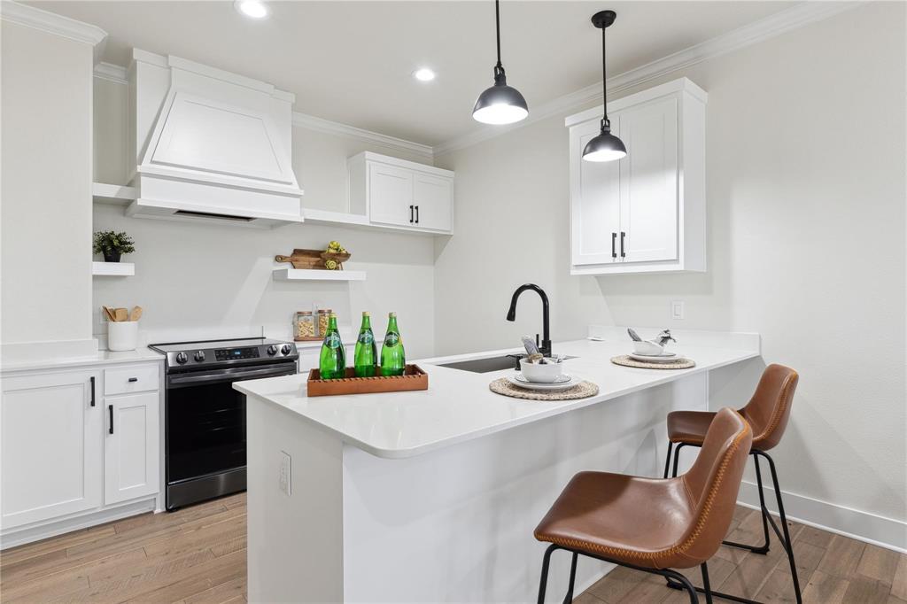 Exposition Park - Residential Lease