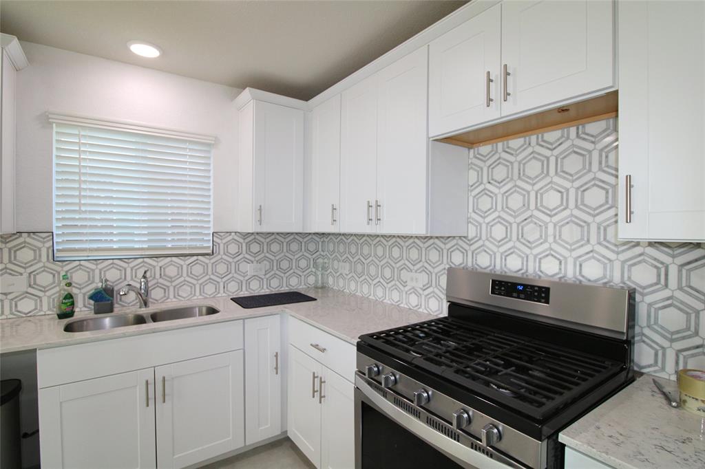 Elizabeth Creek at Alpha Ranch - Residential