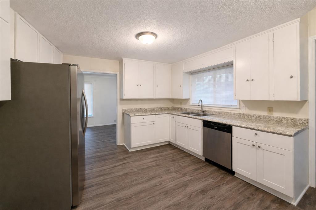 CEDAR CREST VILLAGE - Residential