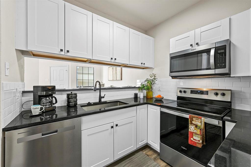 Faulkner Point 13-Windjammer - Residential