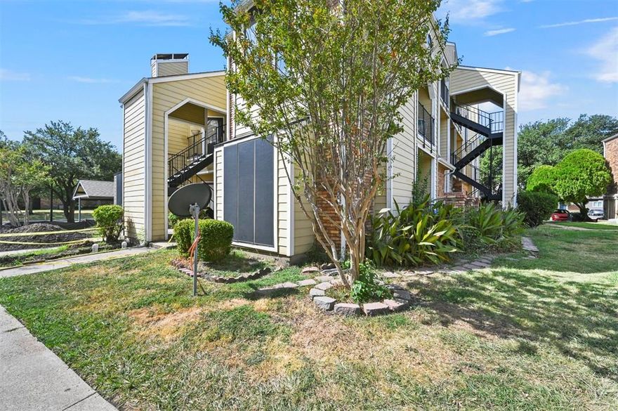 Completely updated 2 story condo, overlooking pool! Buyers will love the airy open feel of this unit with tons of windows with patios taking in all the views. All new flooring throughout, fresh neutral paint, new light fixtures, new cabinets and granite in kitchen and baths, new SS appliances, new plumbing fixtures, new hardware, and so much more! Rare find in well maintained community, over 1000 sq feet with great use of space, primary up, two covered patios, and vaulted ceilings. Walk to the lake or have a day at the pool, blocks to major highways for easy access to restaurants and shopping.