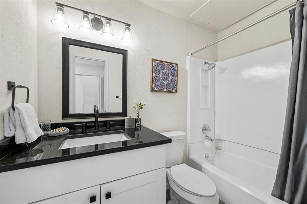 Faulkner Point 13-Windjammer - Residential