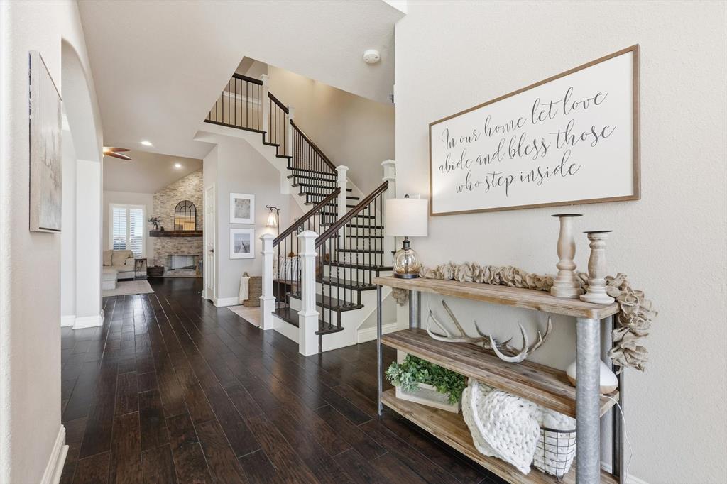 1001 Bridgeport Lane