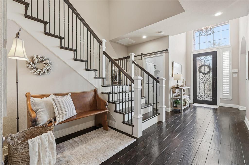 1001 Bridgeport Lane