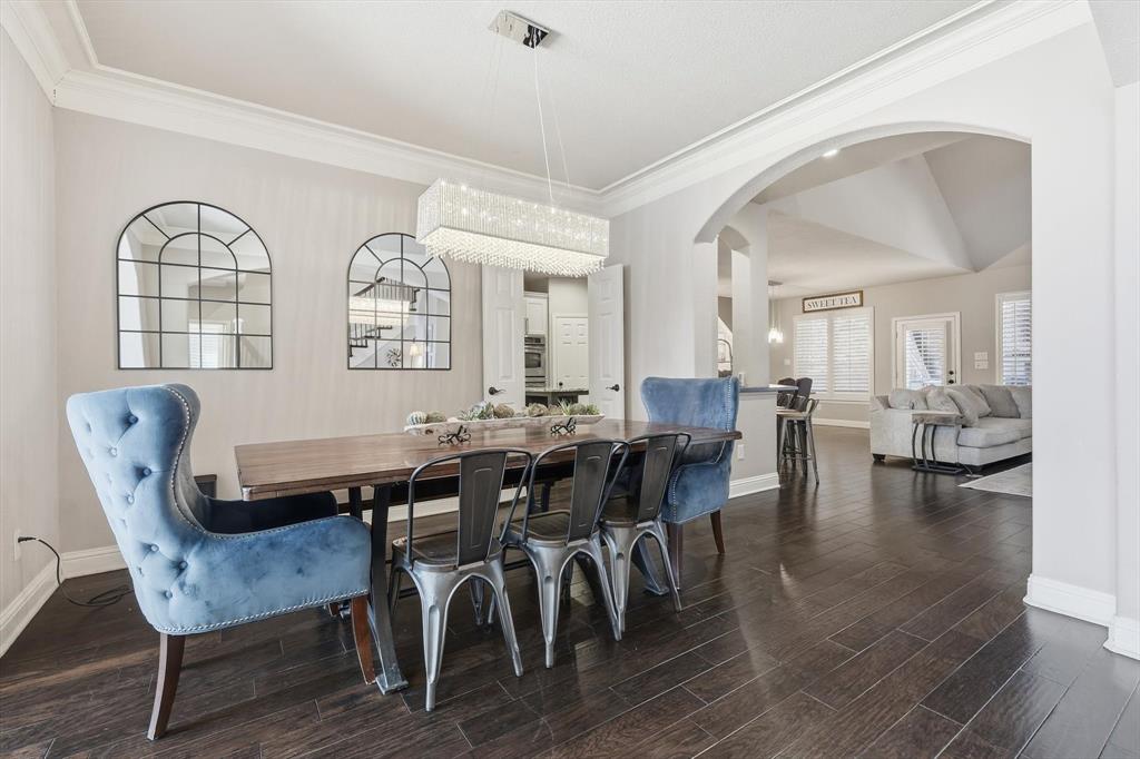 1001 Bridgeport Lane