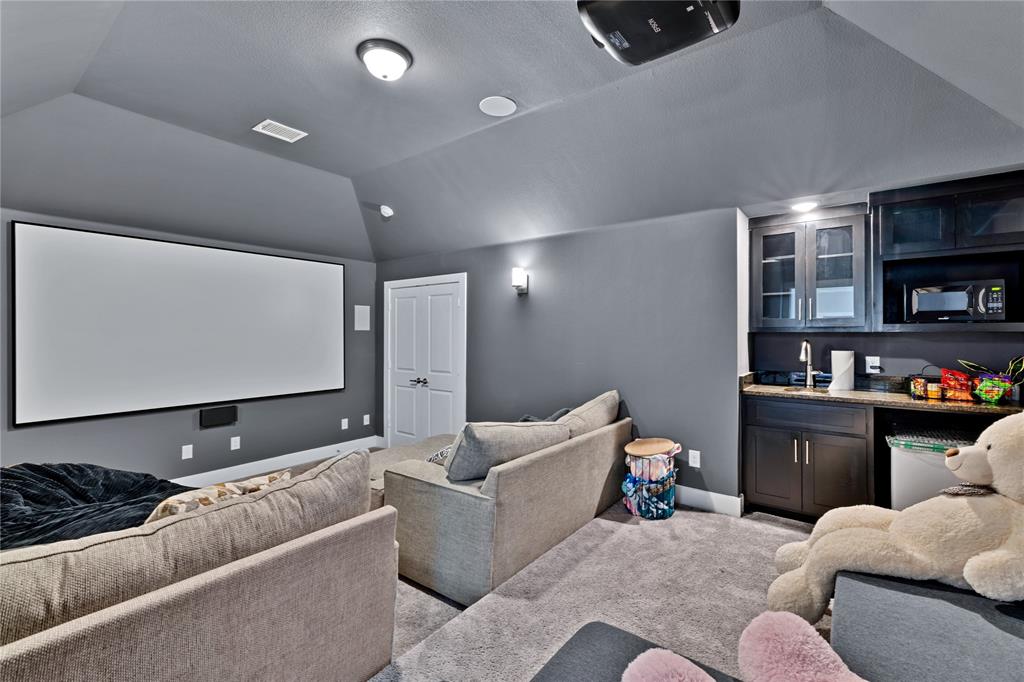 Broadmoor Estates - Residential