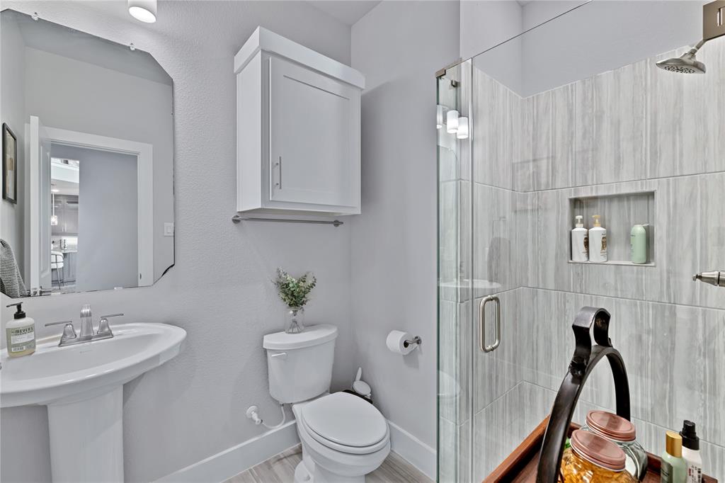 Broadmoor Estates - Residential