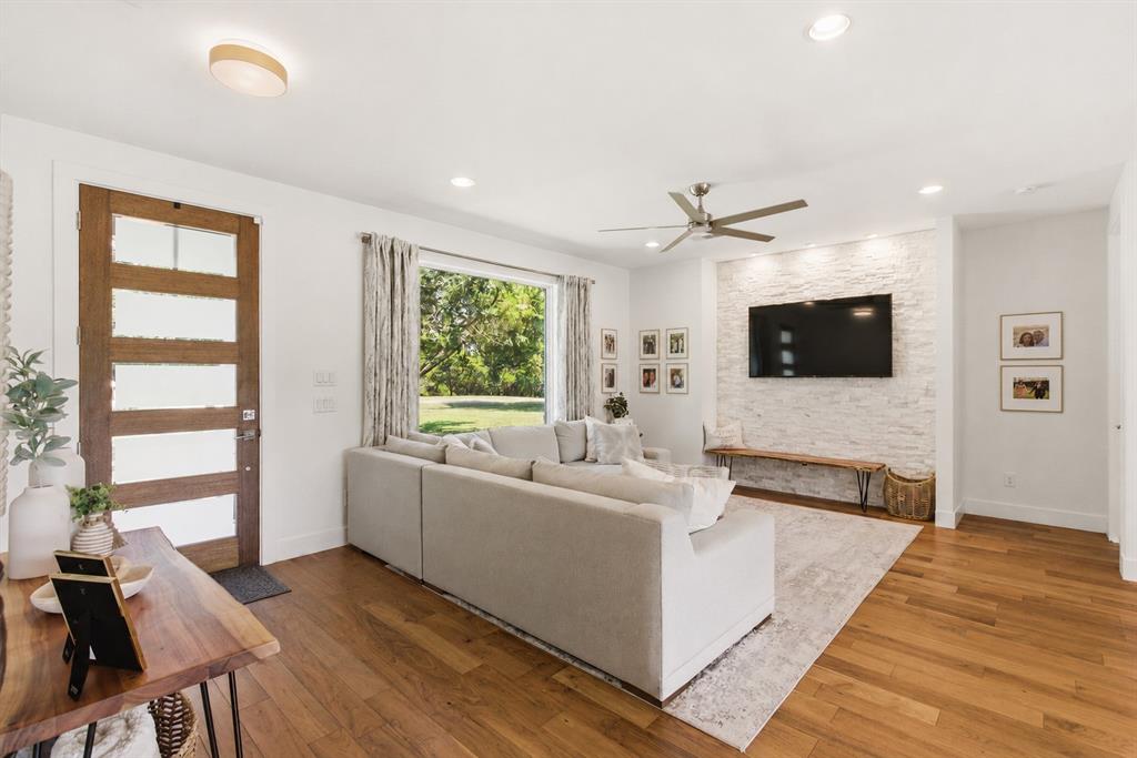 1413 Lariat Circle