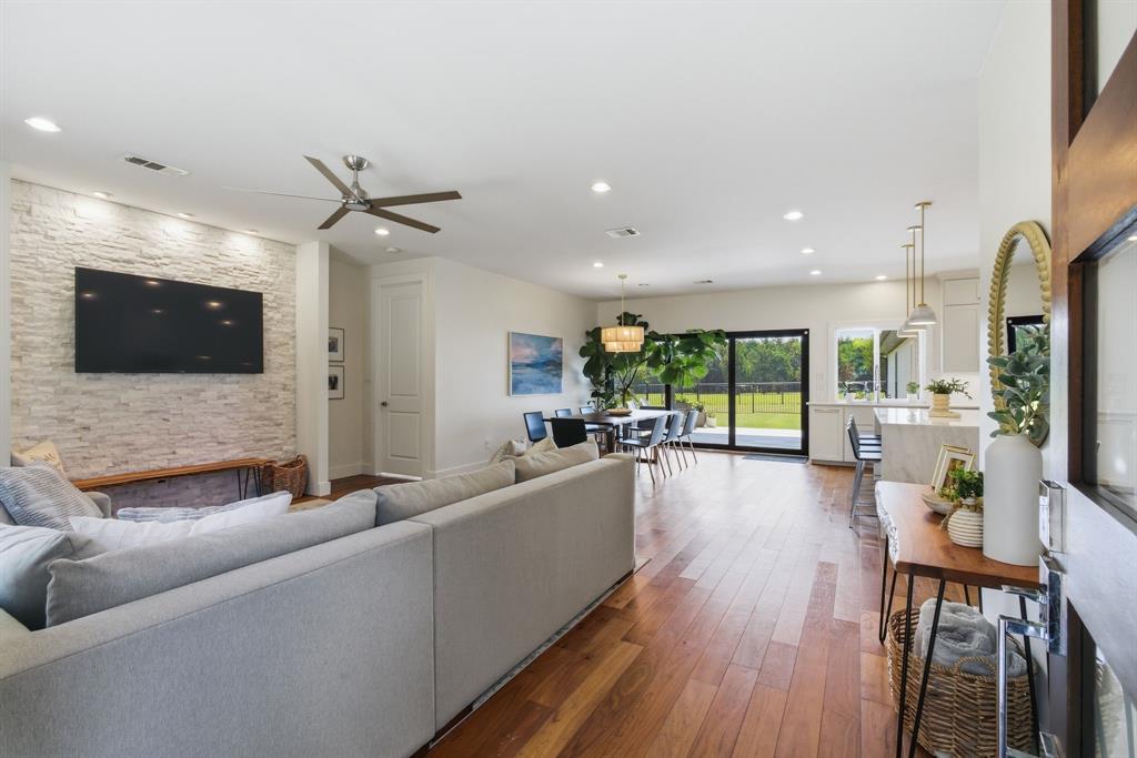1413 Lariat Circle