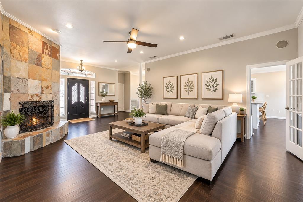 865 Kingwood Court