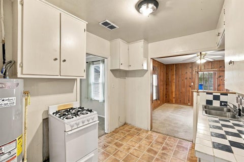 Tiny photo for 1524 Maplewood Avenue, Corsicana, TX 75110 (MLS # 21391383)