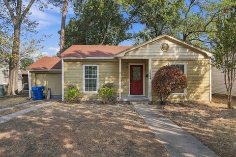 Photo of 1524 Maplewood Avenue, Corsicana, TX 75110 (MLS # 21391383)