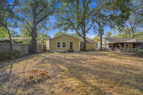 Tiny photo for 1524 Maplewood Avenue, Corsicana, TX 75110 (MLS # 21391383)