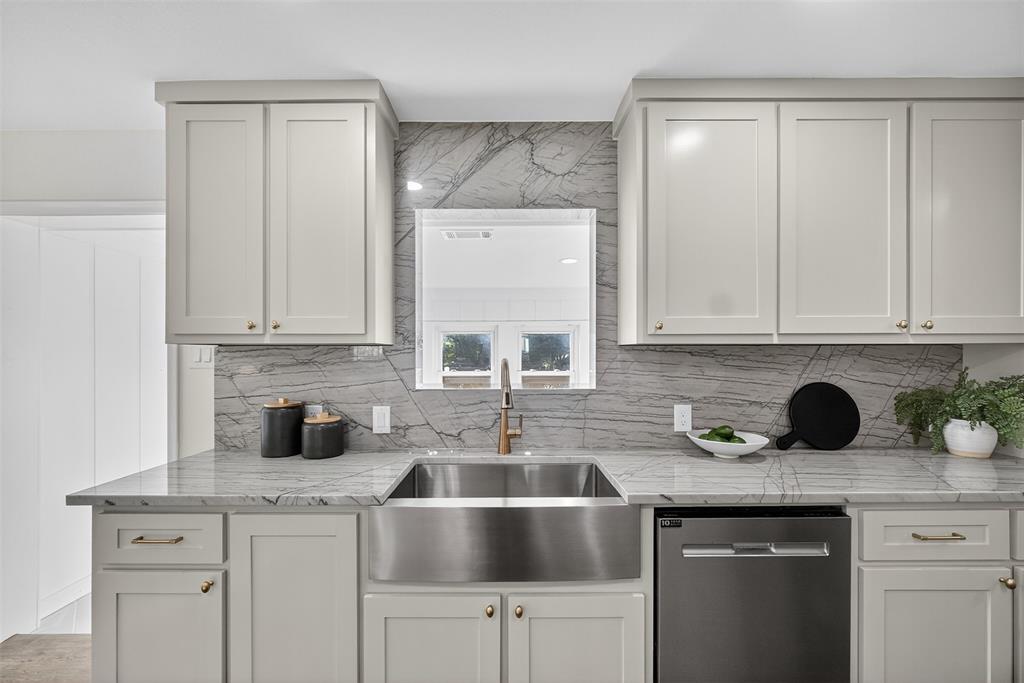 CARIBBEAN ESTATES - Residential