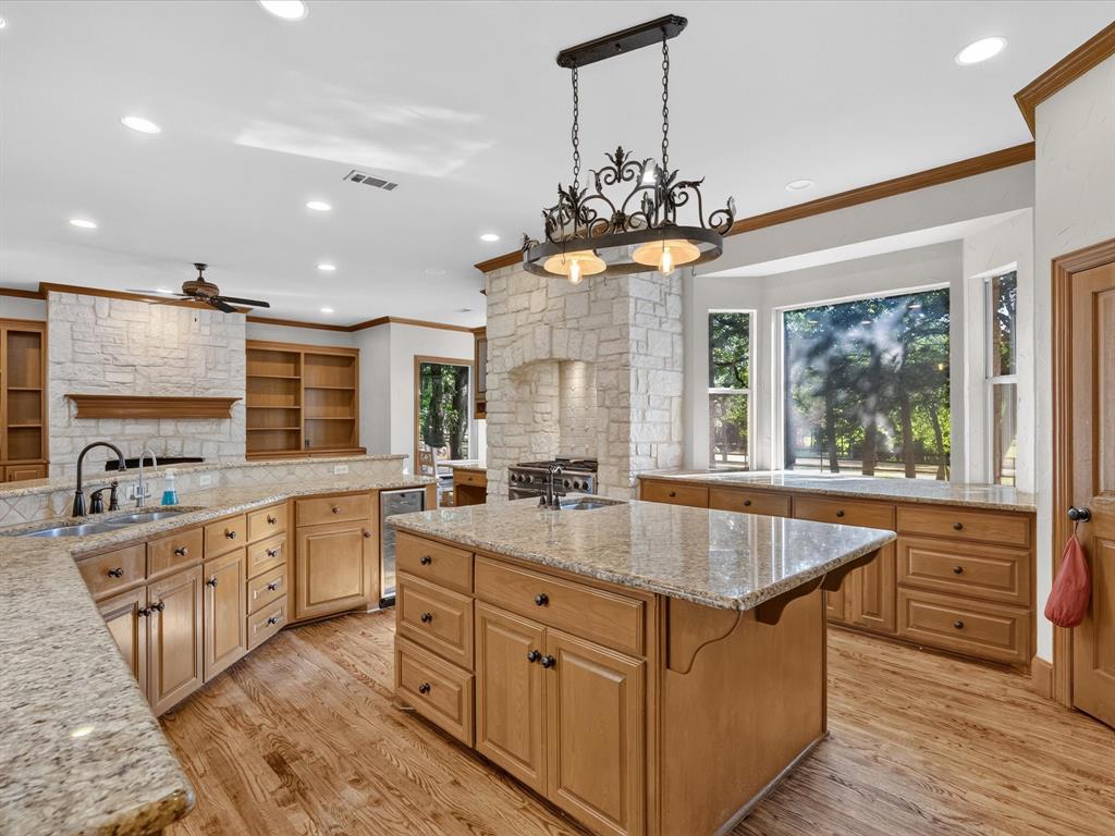 3105 E Briar Lane