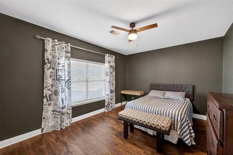 Tiny photo for 3250 Katy Kourt E, Midlothian, TX 76065 (MLS # 21193704)