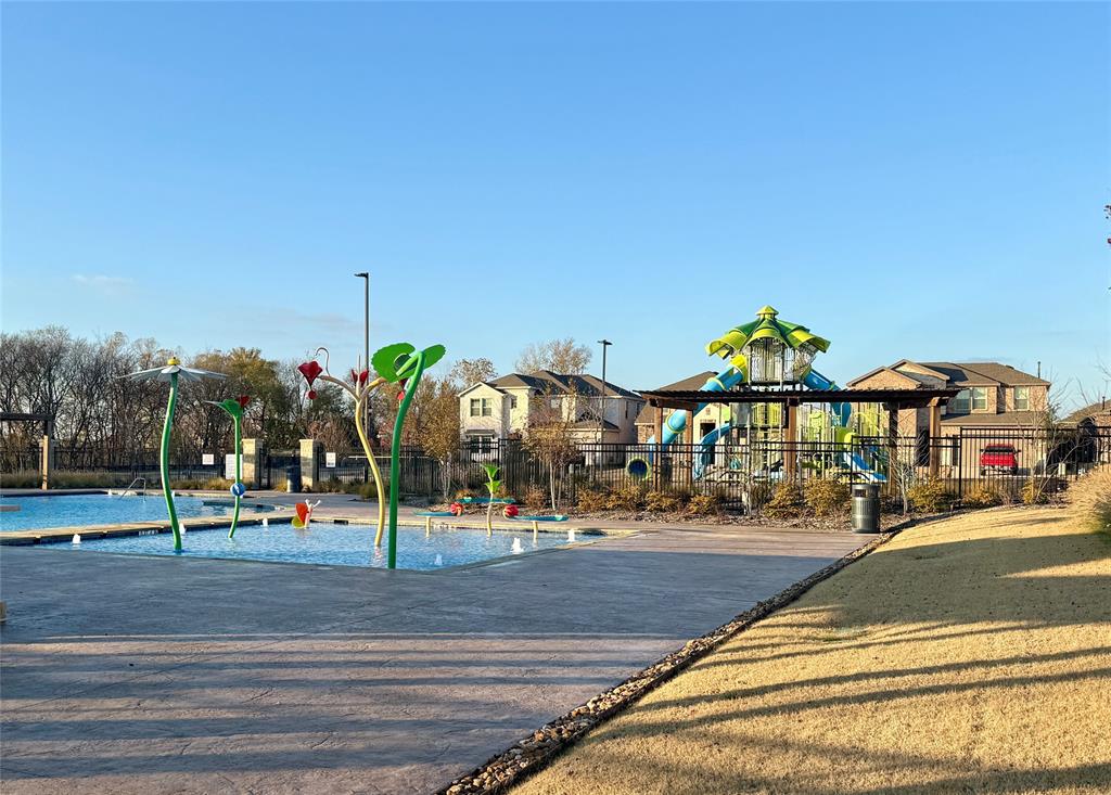 The Woods at Lindsey Place - Residential Lease