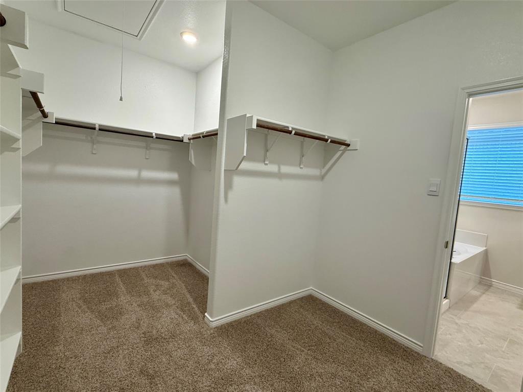 The Woods at Lindsey Place - Residential Lease