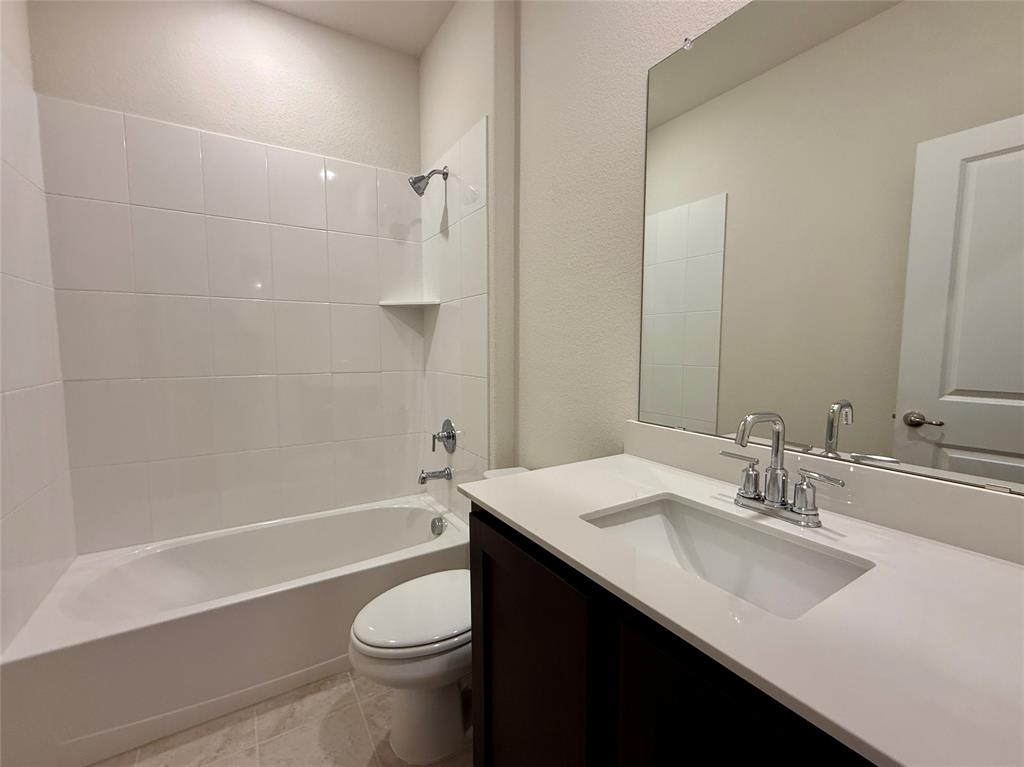 The Woods at Lindsey Place - Residential Lease