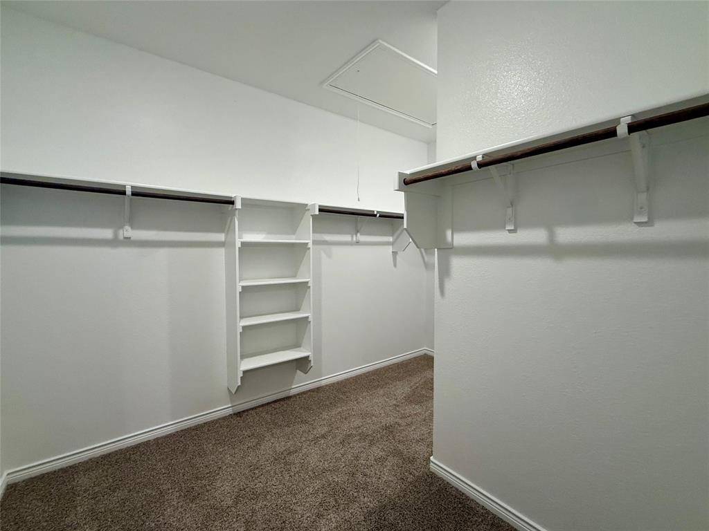 The Woods at Lindsey Place - Residential Lease