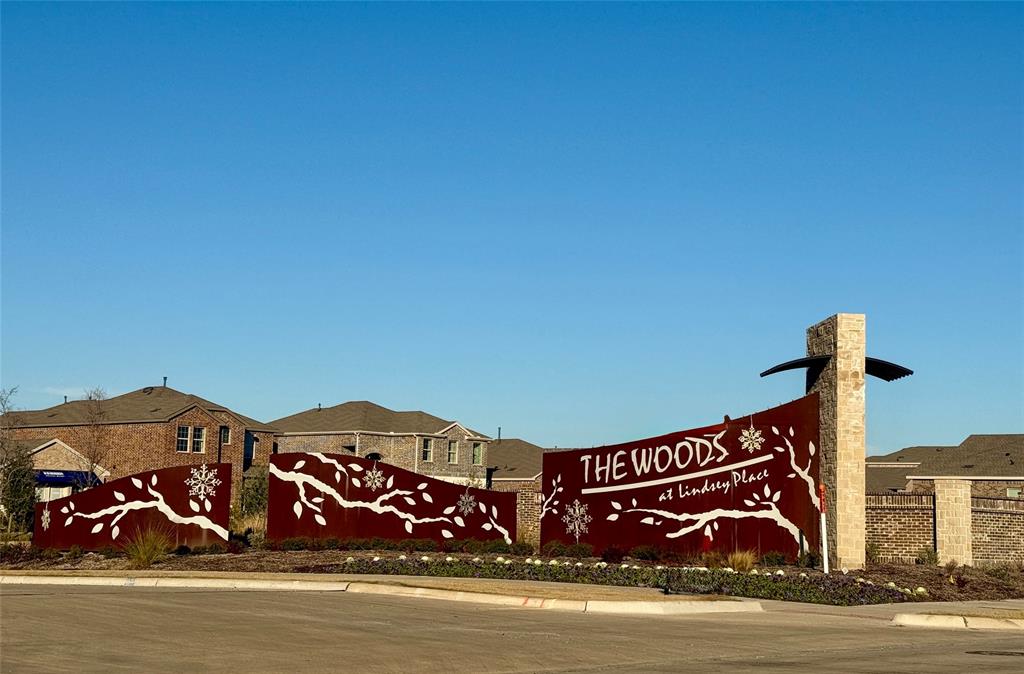 The Woods at Lindsey Place - Residential Lease