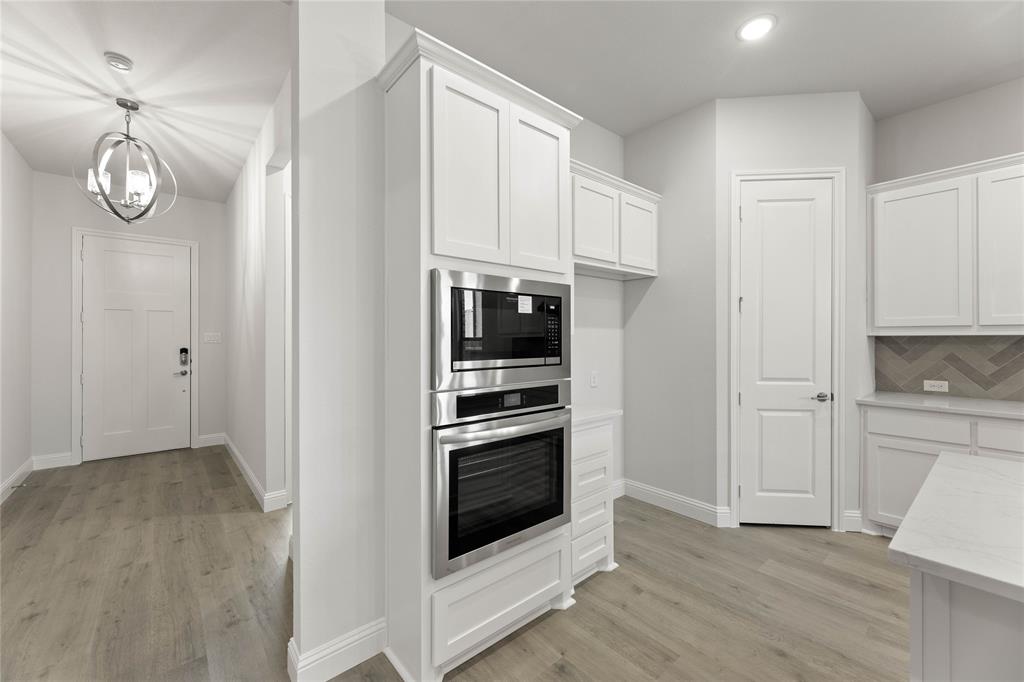 1015 Moss Grove Trail