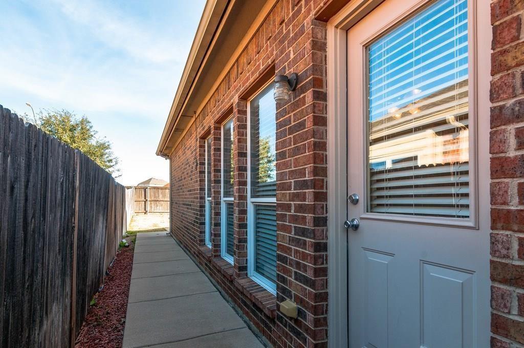 Alexandra Meadows - Residential Lease