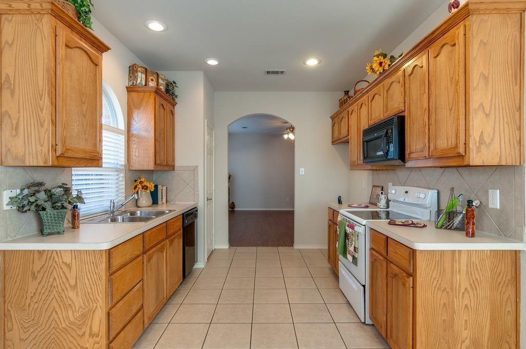 Alexandra Meadows - Residential Lease