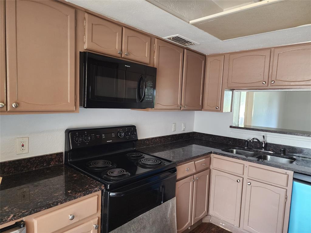 Quail Run Condos - Residential Lease