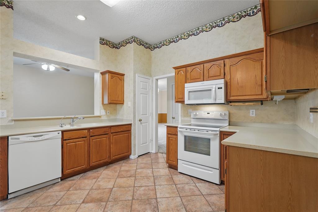 McKinney, Texas 75070, United States, 3 Bedrooms Bedrooms, ,2 BathroomsBathrooms,Residential,Pending,120756