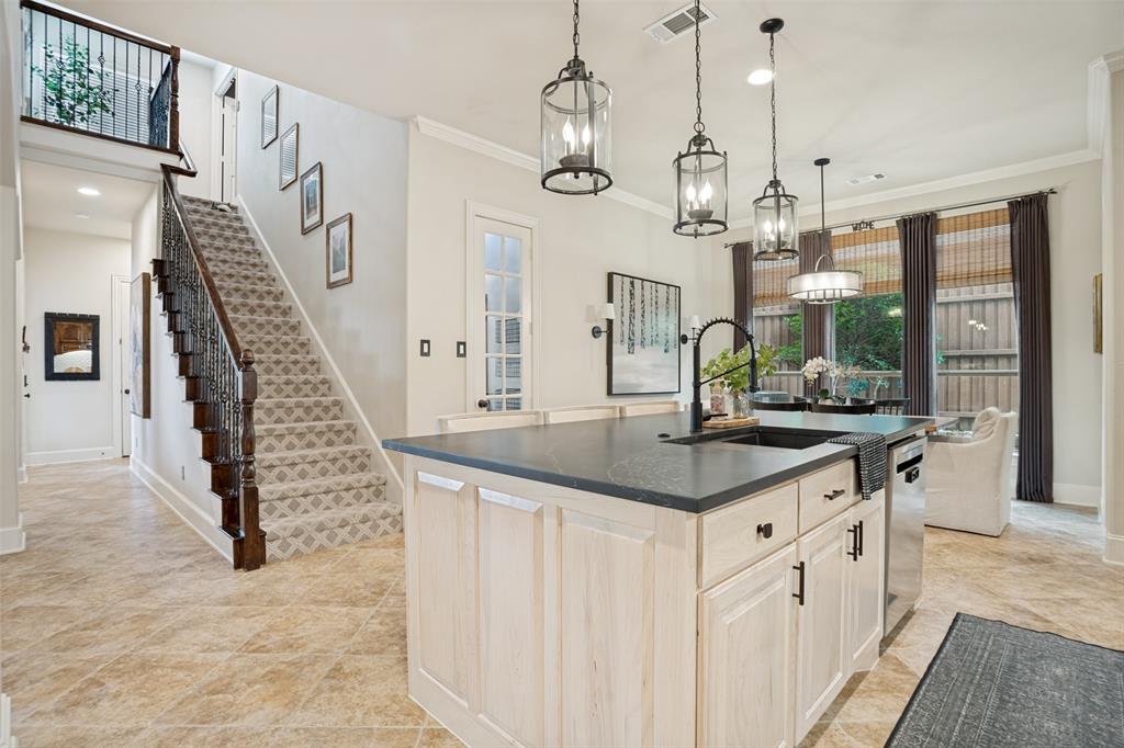 1225 Lambeth Lane