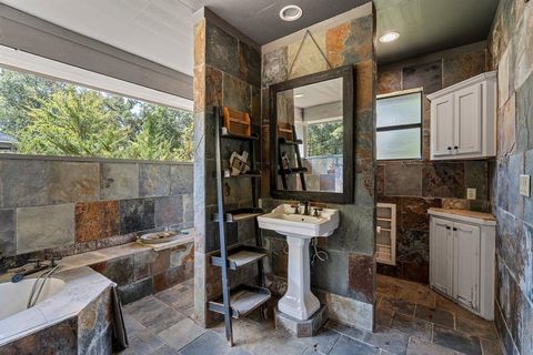 Tiny photo for 862 County Road 3800, Athens, TX 75752 (MLS # 21100129)