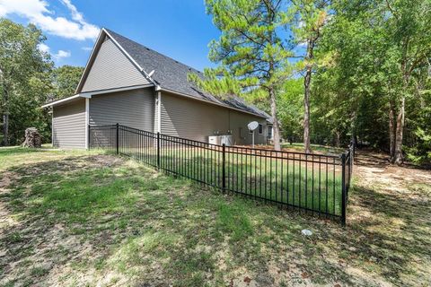 Tiny photo for 862 County Road 3800, Athens, TX 75752 (MLS # 21100129)