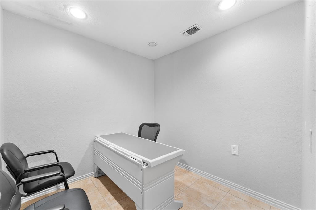 Turner James T Add - Commercial Lease