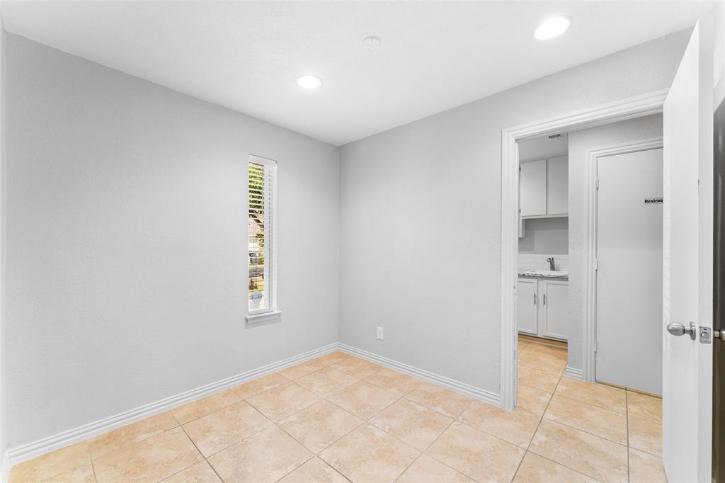 Turner James T Add - Commercial Lease