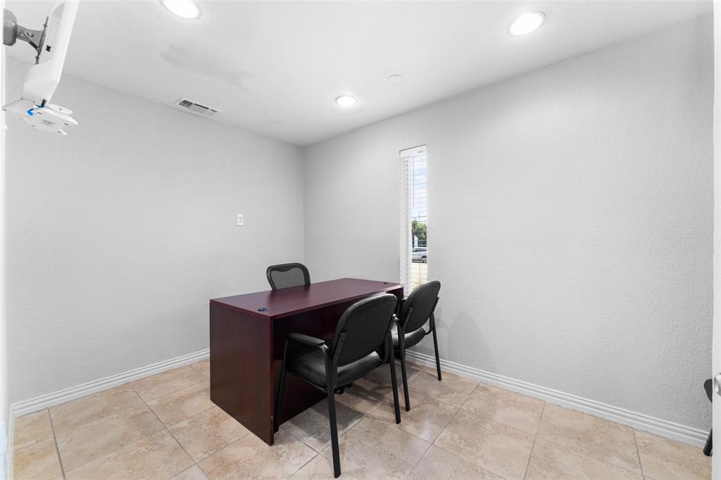 Turner James T Add - Commercial Lease