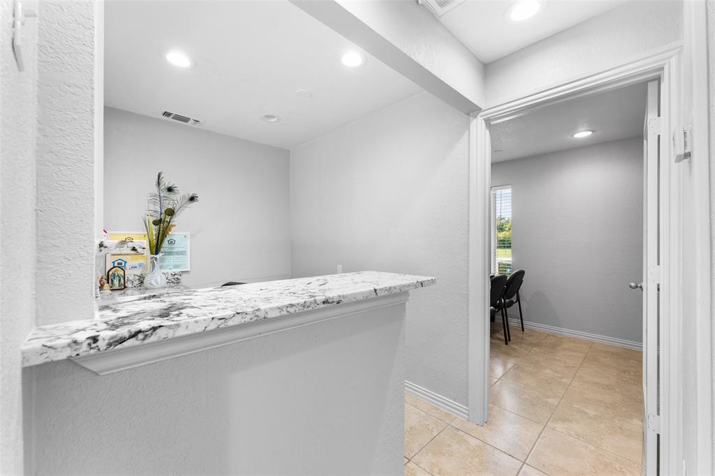 Turner James T Add - Commercial Lease