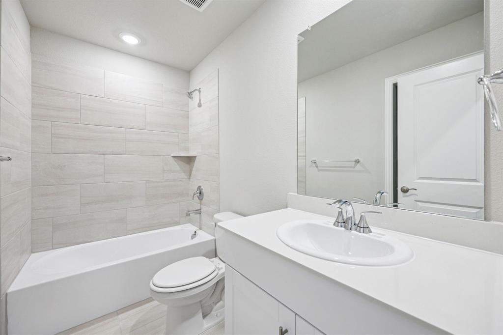 SIMPSON CROSSING - Residential Lease