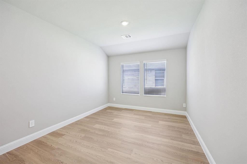 SIMPSON CROSSING - Residential Lease