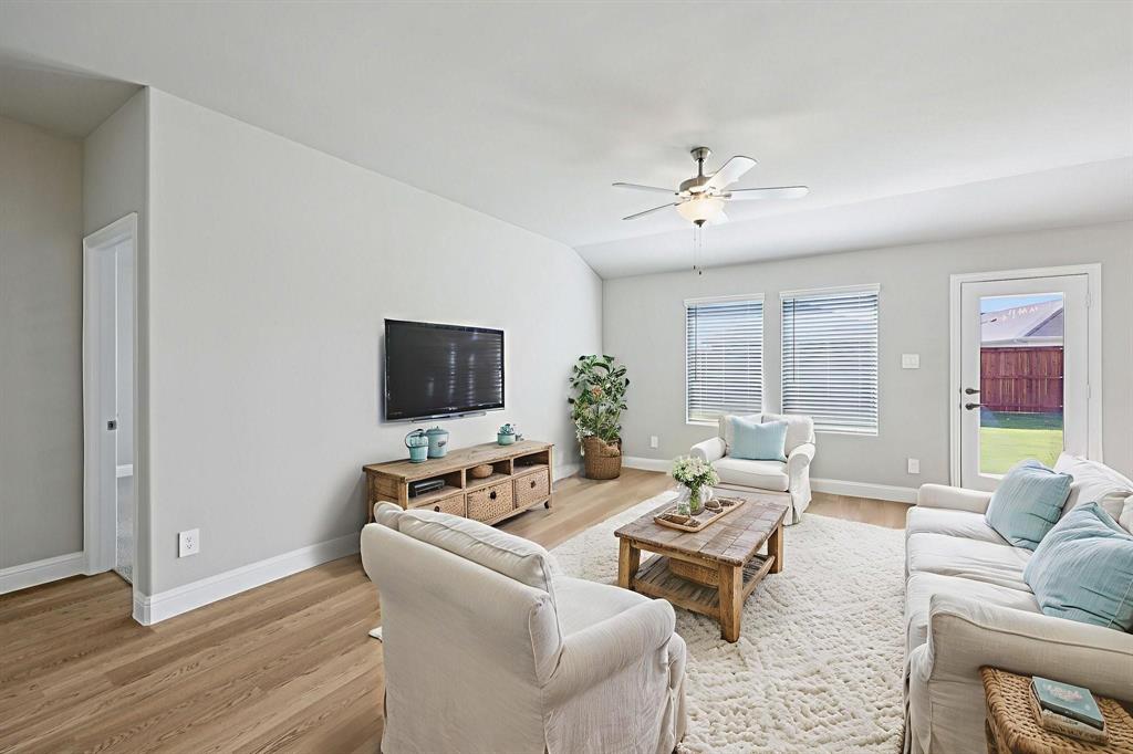 SIMPSON CROSSING - Residential Lease