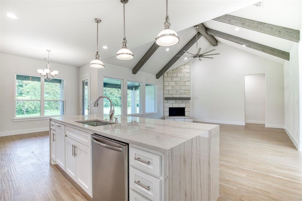 1044 Hidden Oaks Drive