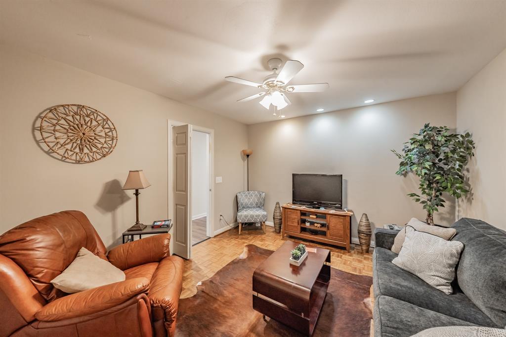 Overton West Add - Residential Lease