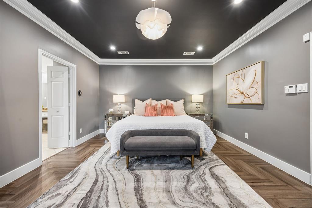 5833 Gallant Fox Lane