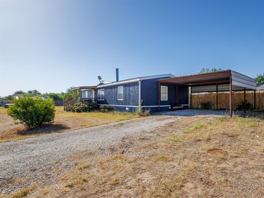 1727 Wildhorse Lane