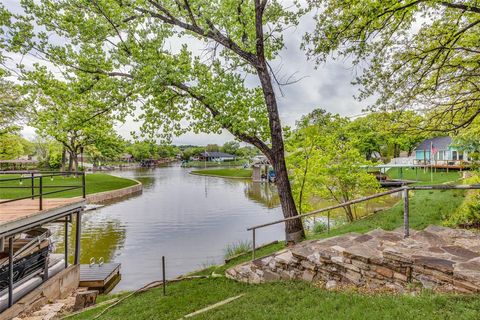 4004 Tahoe Court Granbury TX 76048