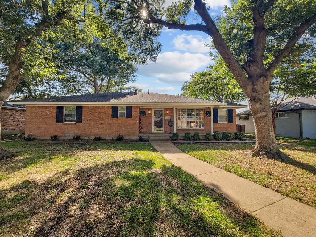 2109 Lansdowne Drive